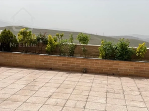 فاز ۲ ، ۱۲۴ متر بنا ،۷۰ متر تراس ، ویودار ، خوش نقشه