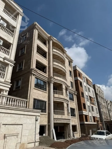 فروش آپارتمان 111متری فول امکانات شهر زیبا