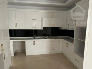 آپارتمان ۲۵۰ متری در بهترین لوکیشن گلسنگ