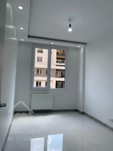 فروش اپارتمان زیر قیمت سالن پرده خور نور و نقشه عالی