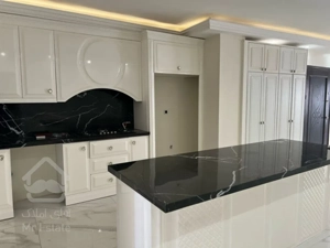 180 متر در برج برند با مشاعات کامل