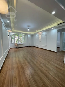 ۸۵ متر سالن پرده خور طبقه ۳