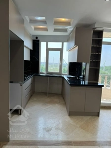 فروش اپارتمان زیر قیمت سالن پرده خور نور و نقشه عالی