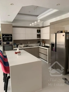 اجاره آپارتمان ۲۰۸ متری در بهترین لوکیشن نیاوران