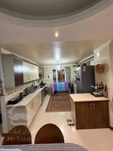 فروش اپارتمان زیر قیمت سالن پرده خور نور و نقشه عالی