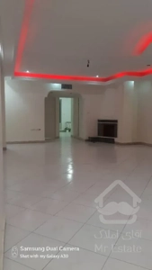 فول امکانات سالن غرق نور