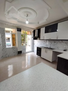 فروش اپارتمان زیر قیمت سالن پرده خور نور و نقشه عالی