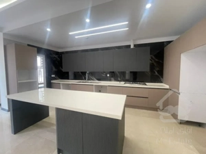 فروش آپارتمان ۹۵ متری در کوی ارم