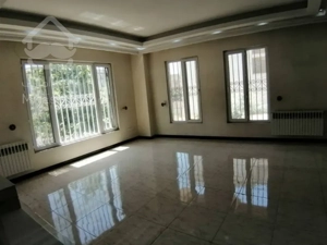 فروش آپارتمان ۹۵ متری سالن پرده خور در سازمان برنامه جنوبی