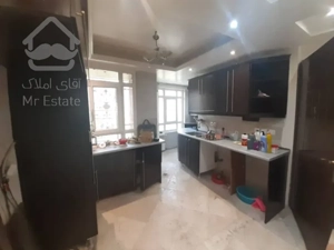 فروش اپارتمان زیر قیمت سالن پرده خور نور و نقشه عالی