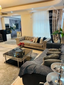 ۱۲۱متر سه خوابه ۲پارکینگ فول