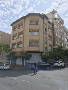 شصت متر خونه پاپ لوکیشن در منطقه