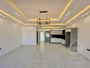 فرصت مناسب خرید ۹۲ متر ۲ خواب بهترین طبقه ۲ انباری سندی