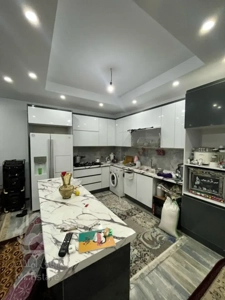 ۸۳ متر ۲خواب/نوساز و فول آپشن/کلا ۶ واحد/