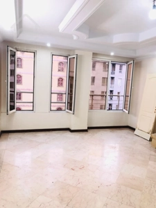 فروش آپارتمام ۷۵متر ۲خواب تراورتن باهنر رو به آفتاب