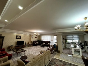 فروش آپارتمان ۱۶۰ متری تک واحدی در چهارباغ غربی