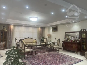 فروش آپارتمان ۱۸۵متر ۳خواب دوپارکینگه زیر قیمت بلوار کمالی