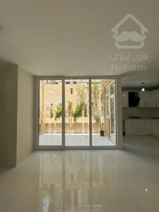 فروش اپارتمان۷۵  متر زیر قیمت سالن پرده خور نور و نقشه عالی