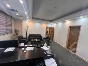 اجاره اداری گاندی ۲۰۰متراداری باپارکینگ وآسانسور