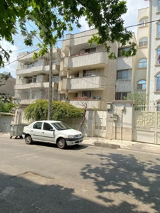 اجاره اداری گاندی ۳۲۰متراداری با۴پارکینگ