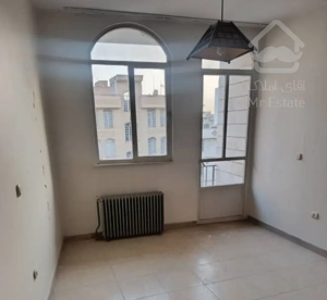 آپارتمان ۱۰۳ متری دروازه شمیران