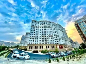 لاکچری و خاص و عامه پسند /برج نیکا