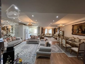 ۱۴۰متر ۳خواب ویو دار تاپ لوکیشن پرده خور قدی