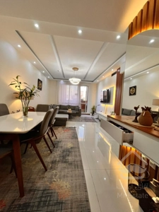 ۸۰آپارتمان متری چهارباغ شرقی