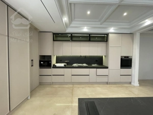 ۳۲۰ متر تکواحدی مدرن در شمال کاخ