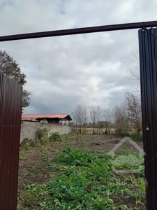 زمین مسکونی و قابل کشاورزی