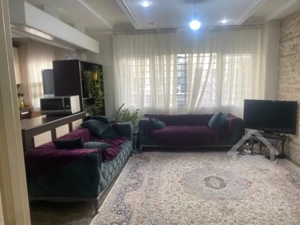 ۷۶ متر/فول امکانات/خطی رو به آفتاب/خوش نقشه