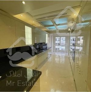 فروش اپارتمان 255 مترنوساز در پاسداران