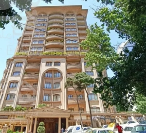 پیش فروش اپارتمان۱۵۰متری سوپرلوکس/نگین درخشان چیتگر