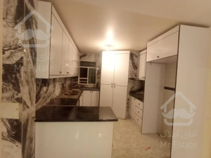 ۵۸متر پارکینگ دار طبقه همکف