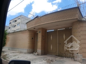 کلنگی تاپ لوکیشن 200 متری بلوار رازی شهرک ولیعصر خیابان فدک