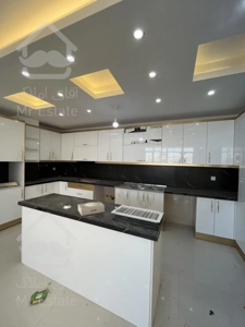 آپارتمان ۱۱۰ متری نوساز قلب نقش جهان