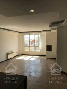 ۶۱متر/۲خواب/دسترسی عالی/فول بازسازی/چهارباغ