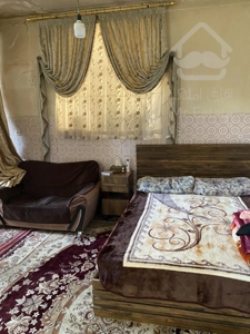 یه دستگاه خانه ویلایی.مناسب برای ساخت مغازه.