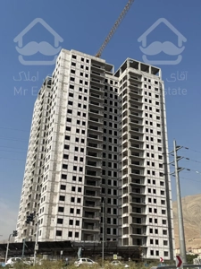 پیش فروش مسکونی ۸۰متری معتبر شخصی شهریور تحویل دریاچه چیتگر حسین محمدی