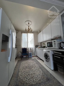 ۸۰ متر سالن پرده خور تاپ لوکیشن