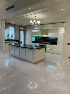 ۱۹۵ متر/کامرانیه/ویو مشجر/فول مشاعات