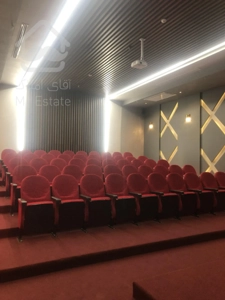 رونیکا پالاس نیایش خانه ای به وسعت یک ماجراجویی