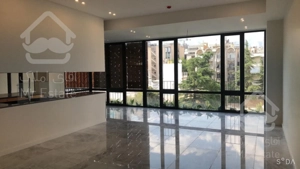 شمال جردن*۲۱۰ متر ،۳خواب مستر*۳پارکینگ سندی