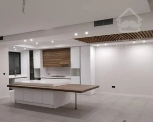 پیش فروش 130 متری پاسداران