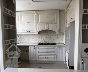 فروش 104 متری هروی