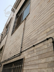 600 متر زمین دو طبقه بنا قابل سکونت