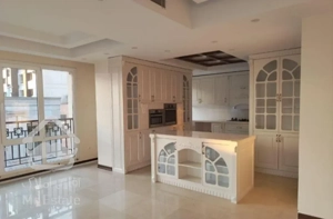 رهن آپارتمان 240 متری دروس