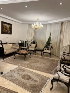 140متر سالن پرده خور در فردوس شرق