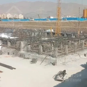 ۱۰۰ متر لوکس  سازنده بنام ایران