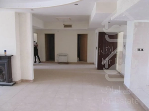 171متر 9 سال ساخت کلید نخورده